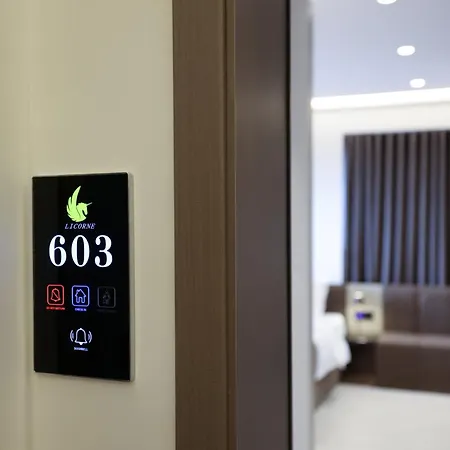 Licorne 티라나